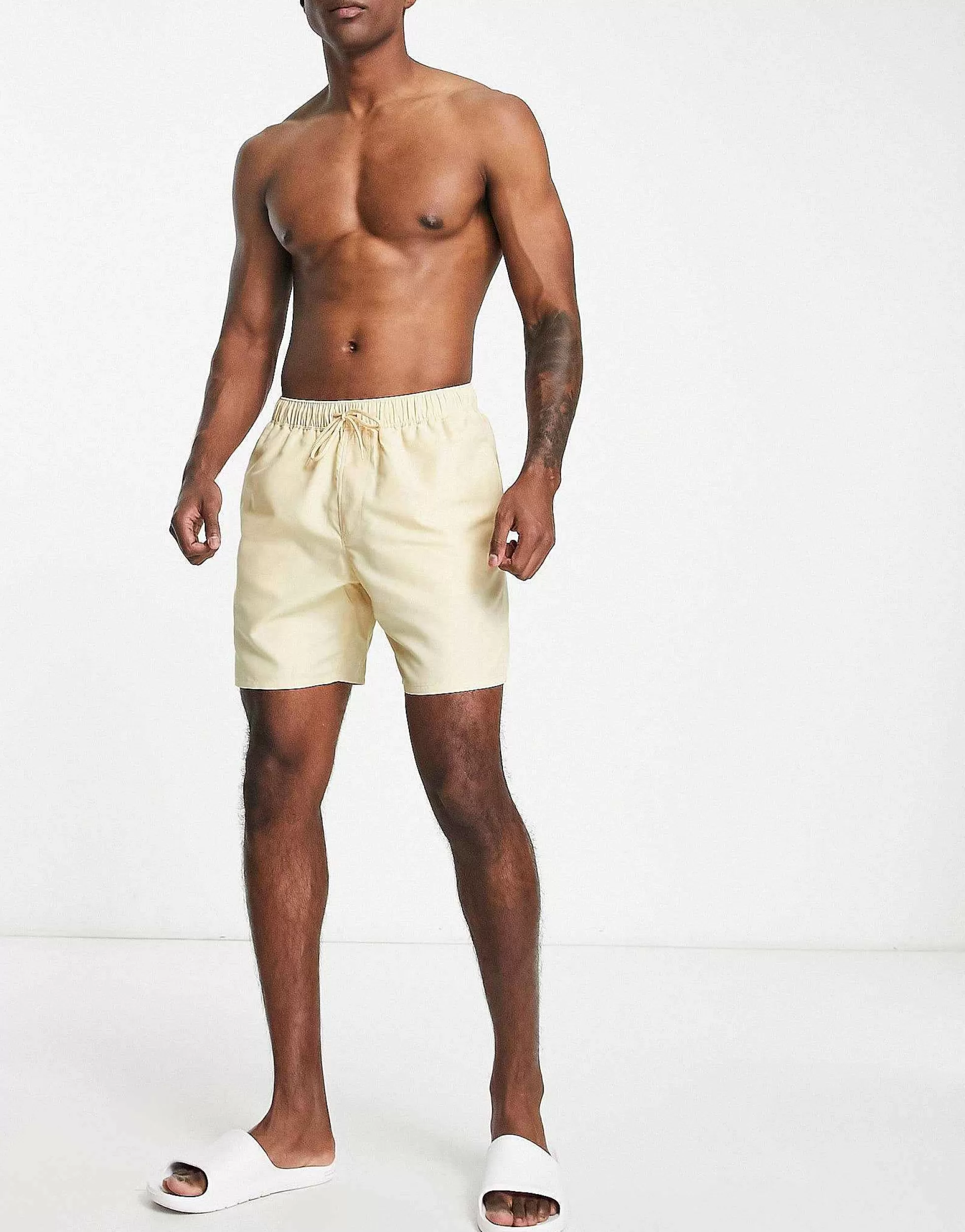 Men DESIGN 2 Pack Swim Shorts In Mid Length In Light Green/Beige Save